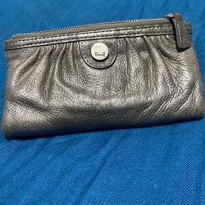 Fossil leather wallet silver distressed